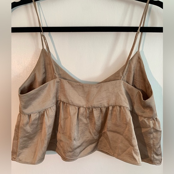 Aritzia lover camisole, size xs, champagne colour - Picture 3 of 3